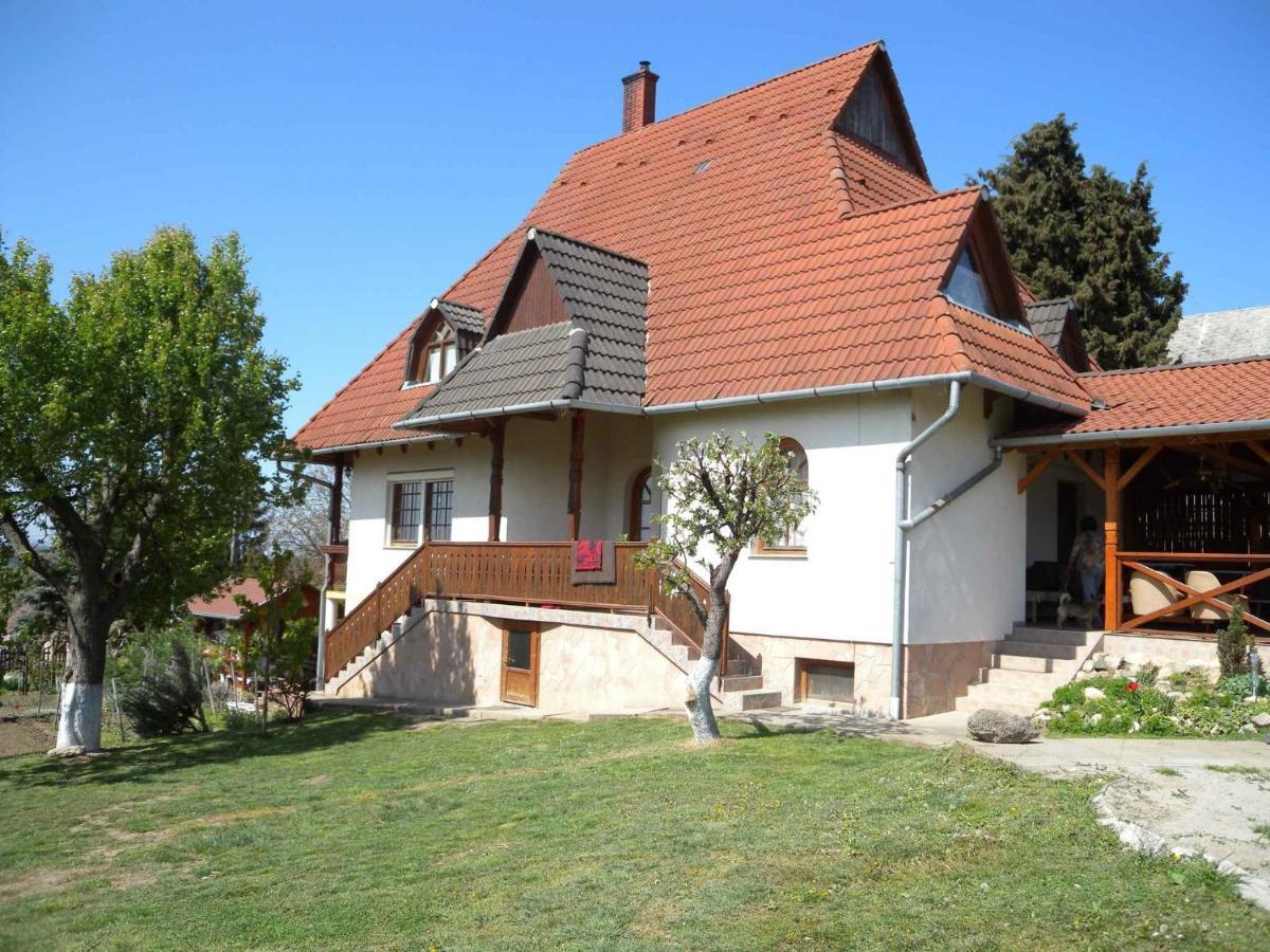Apartment In Fonyod/Balaton 18583 Exteriör bild