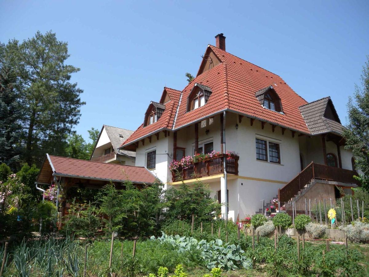 Apartment In Fonyod/Balaton 18583 Exteriör bild